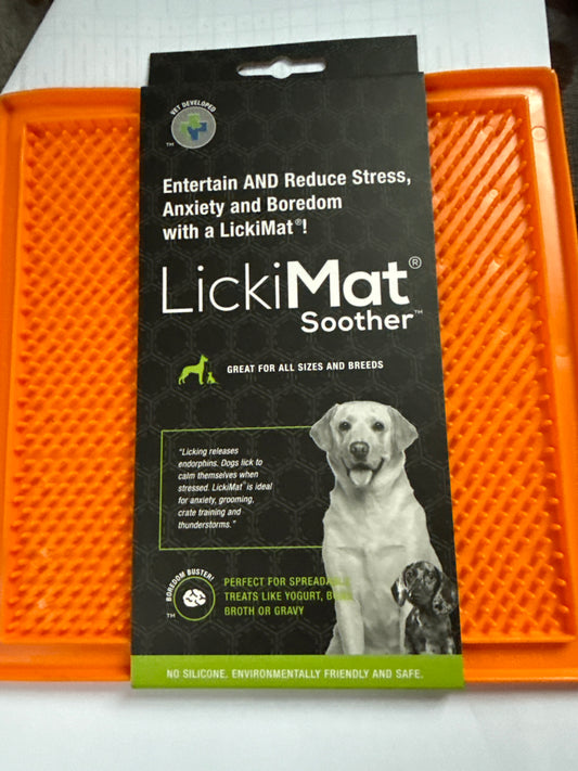 LickiMat Soother Orange