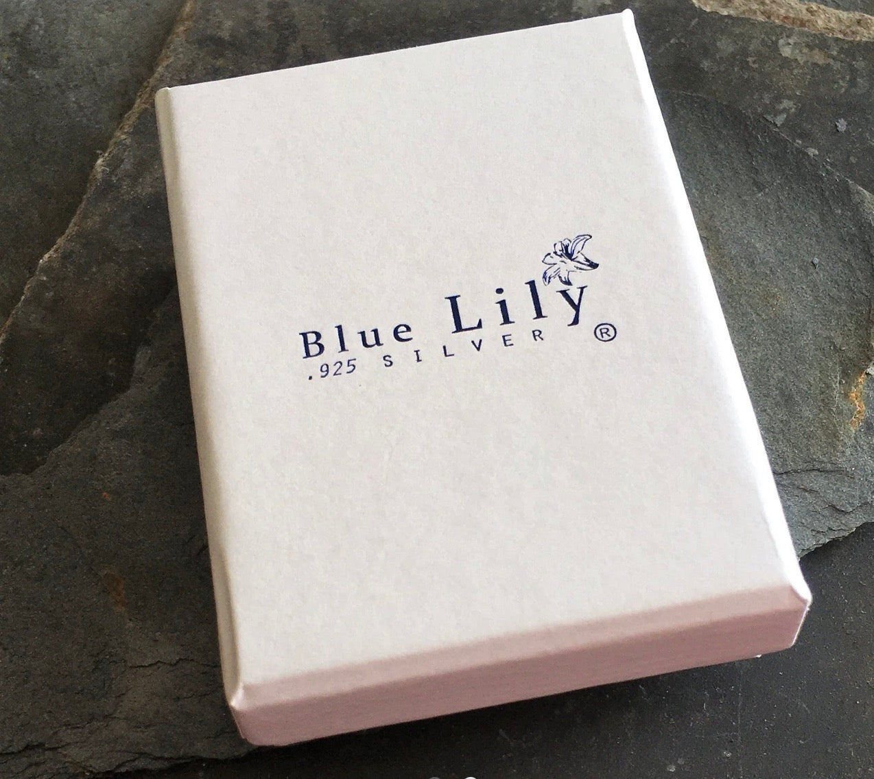 Blue Lily Round Paw Print Pendant with 18 inch Necklace