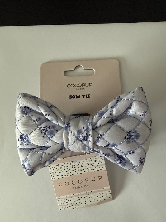 Cocopup London Quilted Ditsy Floral Periwinkle Bow Tie