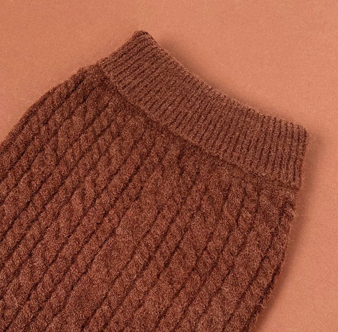 Cocopup London - JUMPER - CABLE KNIT HOT COCO